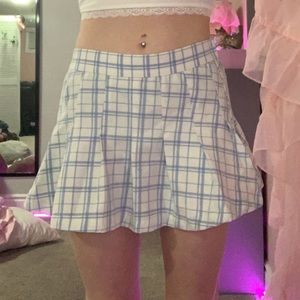 white and blue plaid pleated mini skirt - garage